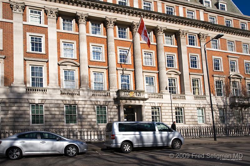 20090408_164921_D3 P1.jpg - Canadian High Commision on Grosvenor Square (It was originally the USA Embassy during WW II.  (Canada House, Trafalgar Square is also part of the Canadian High Commision (Embassy) in London